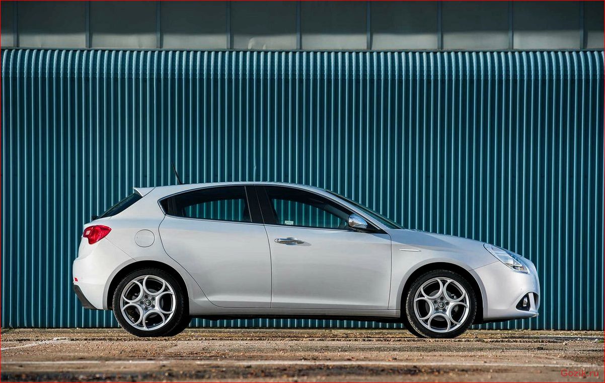 Хэтчбек Alfa Romeo Giulietta 2014 хэтчбек, alfa, romeo, giulietta, 2014